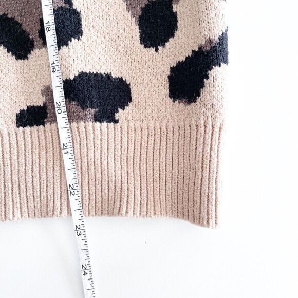 Adora // leopard sweater // Size large // EUC - Picture 6 of 11